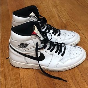 White Jordan retro 1 hightop